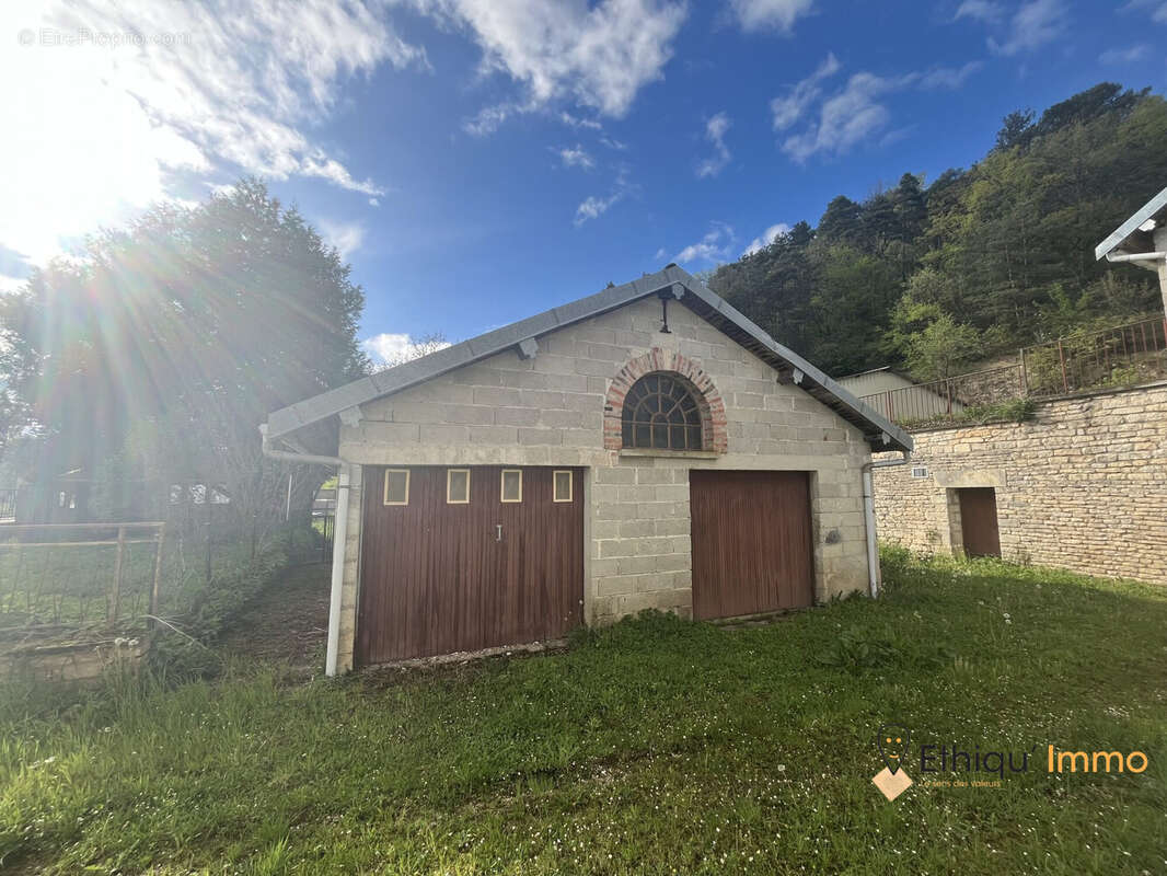 Maison 113 m² à Dolancourt  - photo 2