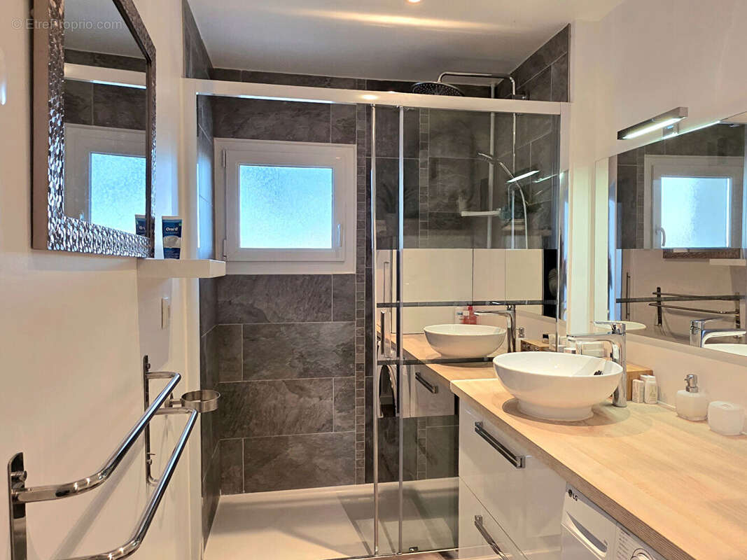 Maison à ROMANS-SUR-ISERE