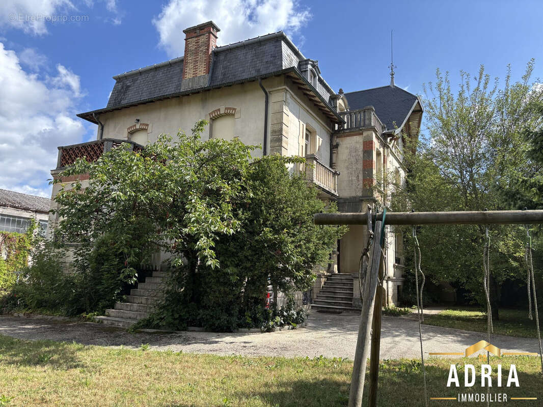 Maison à LIFFOL-LE-GRAND