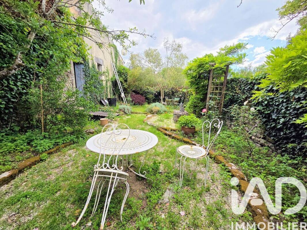 Photo 1 - Maison à SAUJON