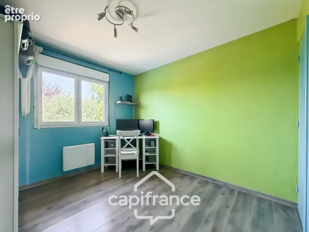 Chanas – Une maison familiale au cœur d'un environnement naturel privilégié composée de 6 pièces - photo 13