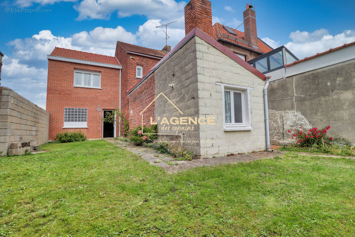 Maison à HAZEBROUCK