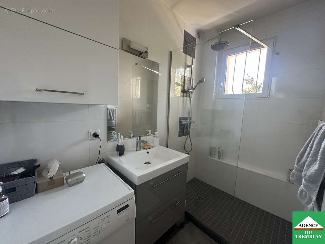 Maison à SAINT-MAUR-DES-FOSSES