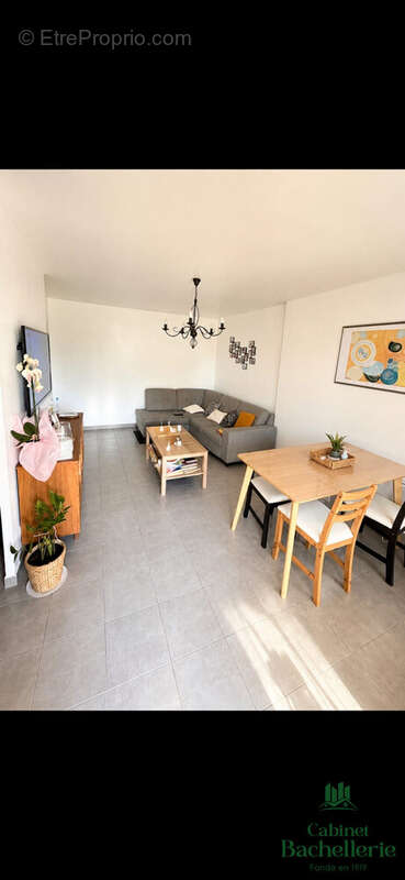 Appartement 58 m² à Marseille-12e  - photo 2