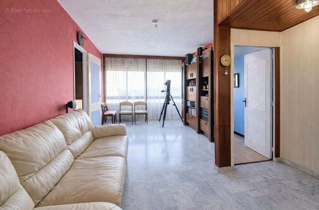 Appartement à MARSEILLE-12E