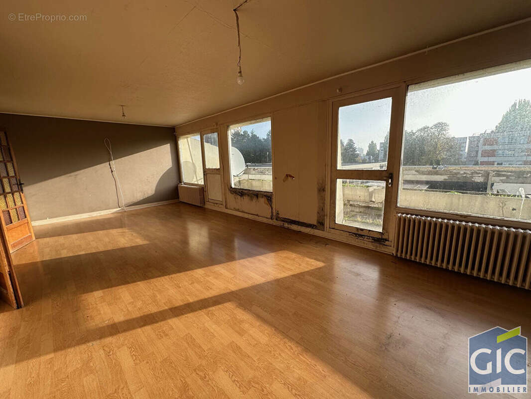 Appartement à HEROUVILLE-SAINT-CLAIR