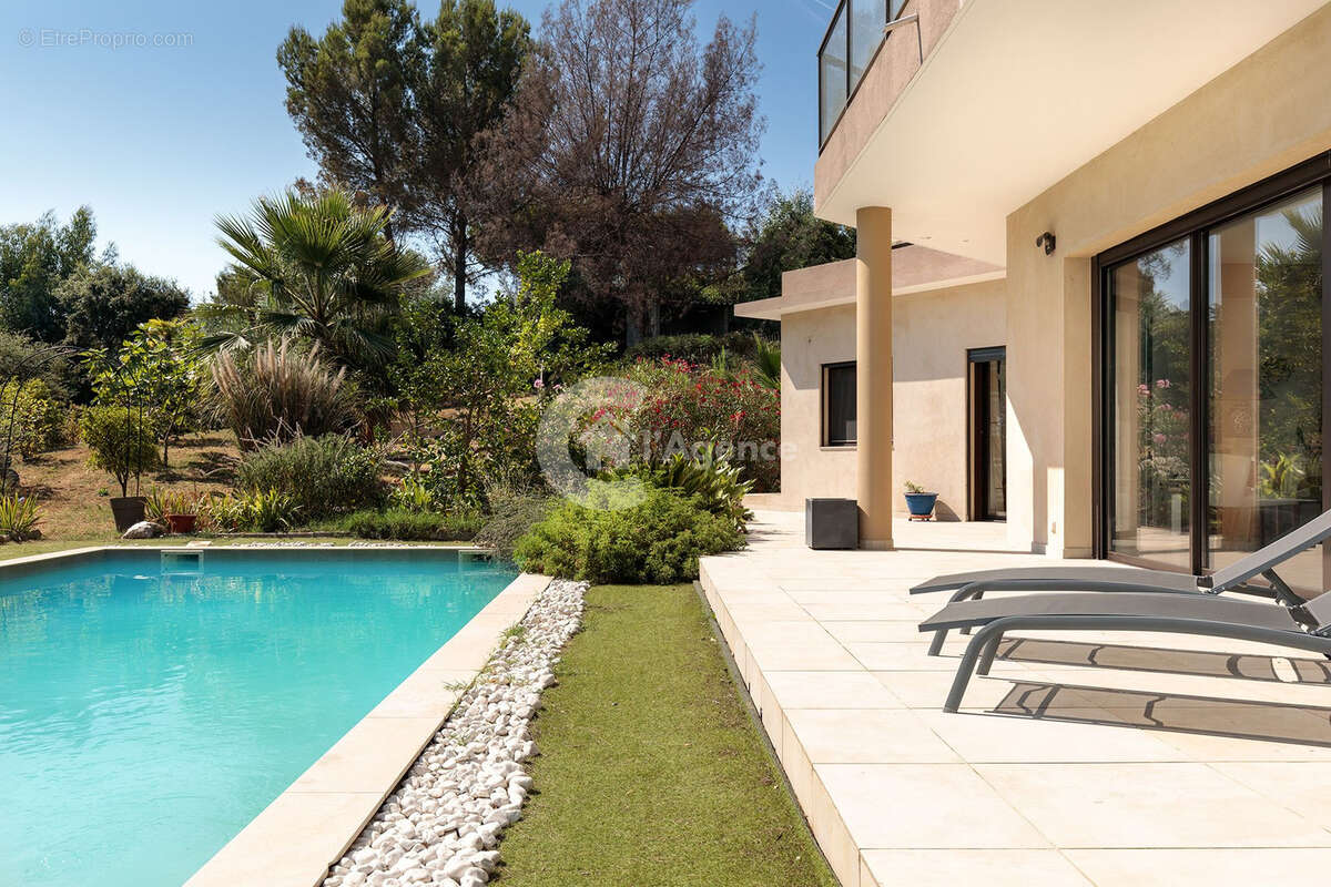Maison à ANTIBES