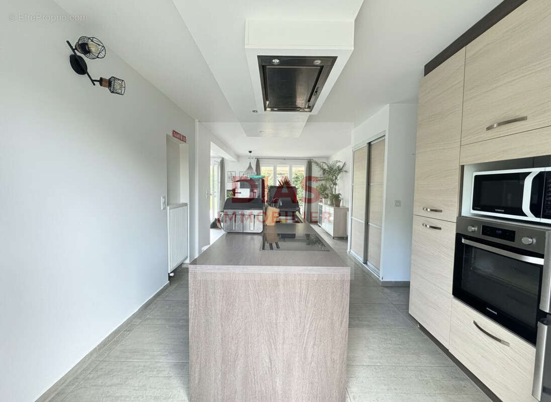 Maison à PONTAULT-COMBAULT