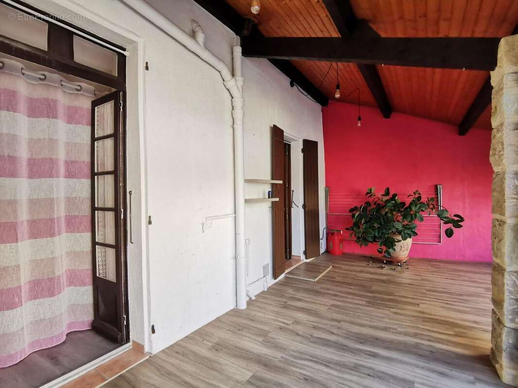   - Appartement à AUBENAS