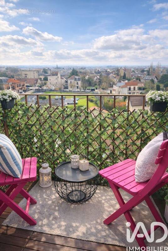 Photo 1 - Appartement à LE RAINCY