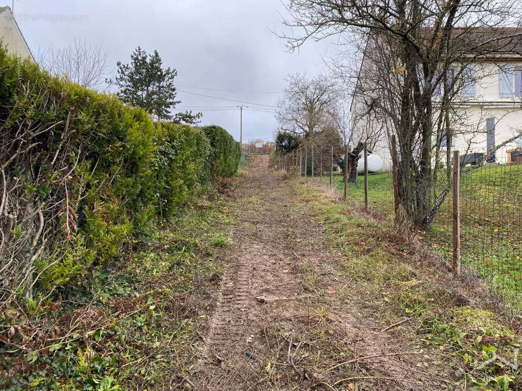 Terrain à GOUSSONVILLE