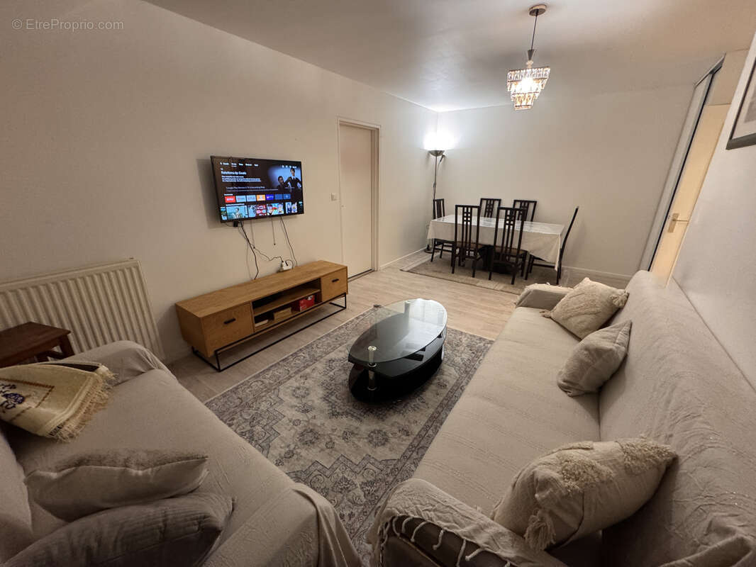 Appartement à EPONE