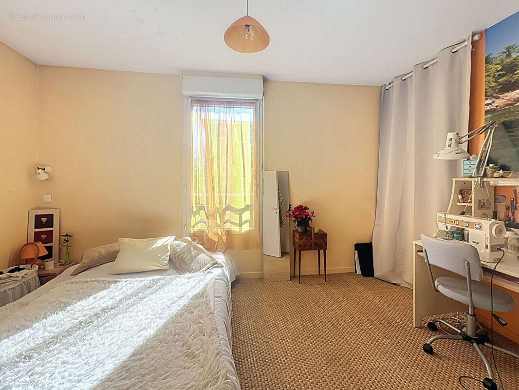 Appartement à SURESNES