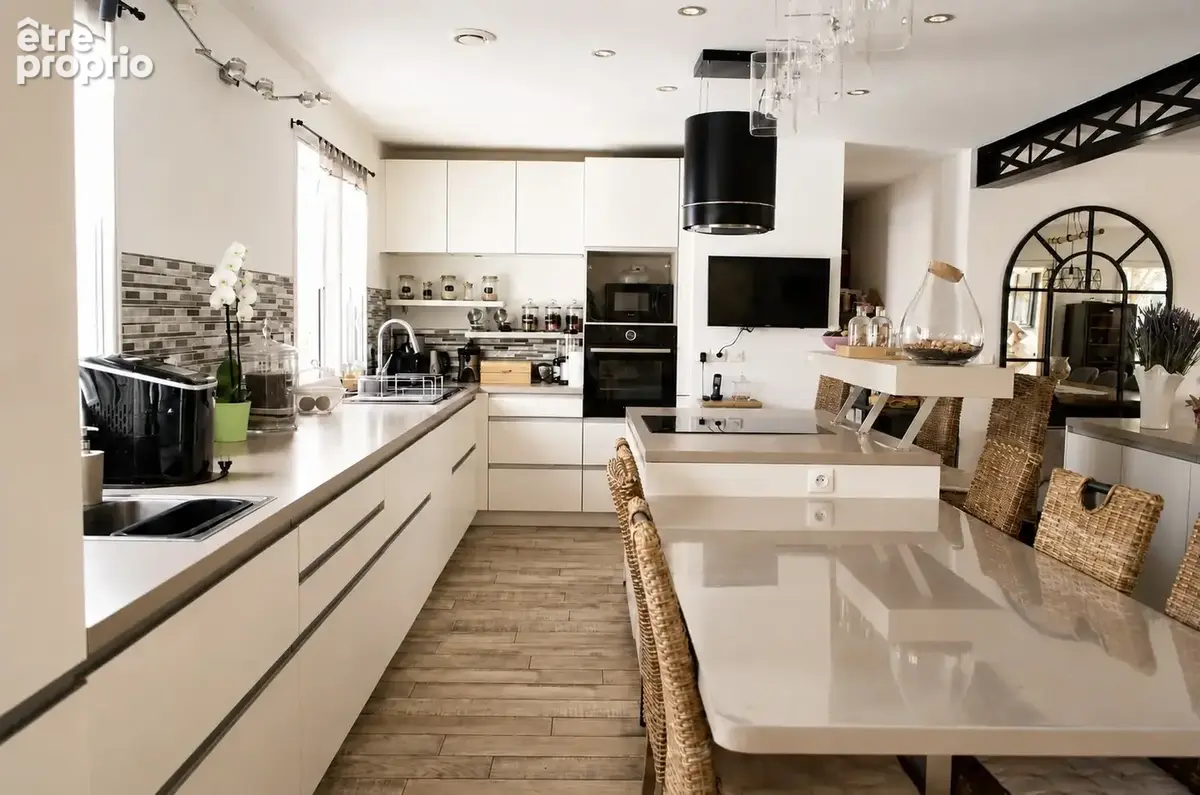 Maison T9 avec piscine - Chatenay - photo 5
