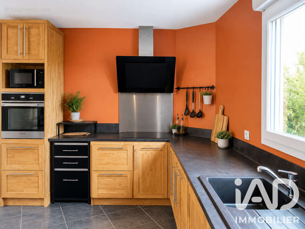 Maison 106 m² à Pont-Saint-Esprit  - photo 8
