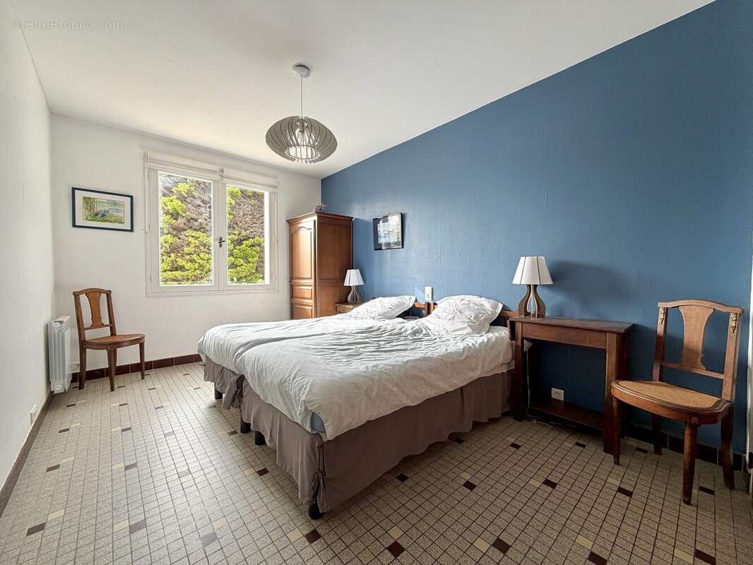 Chambre 1 - Maison à SAINT-HILAIRE-DE-RIEZ