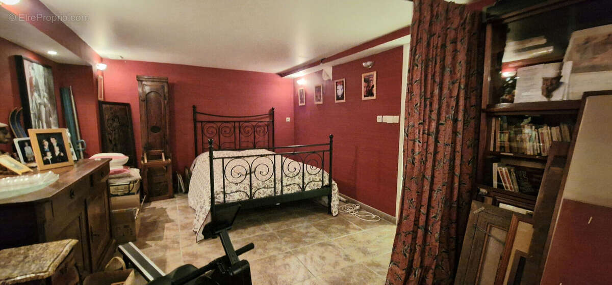 Maison à VILLE-D'AVRAY