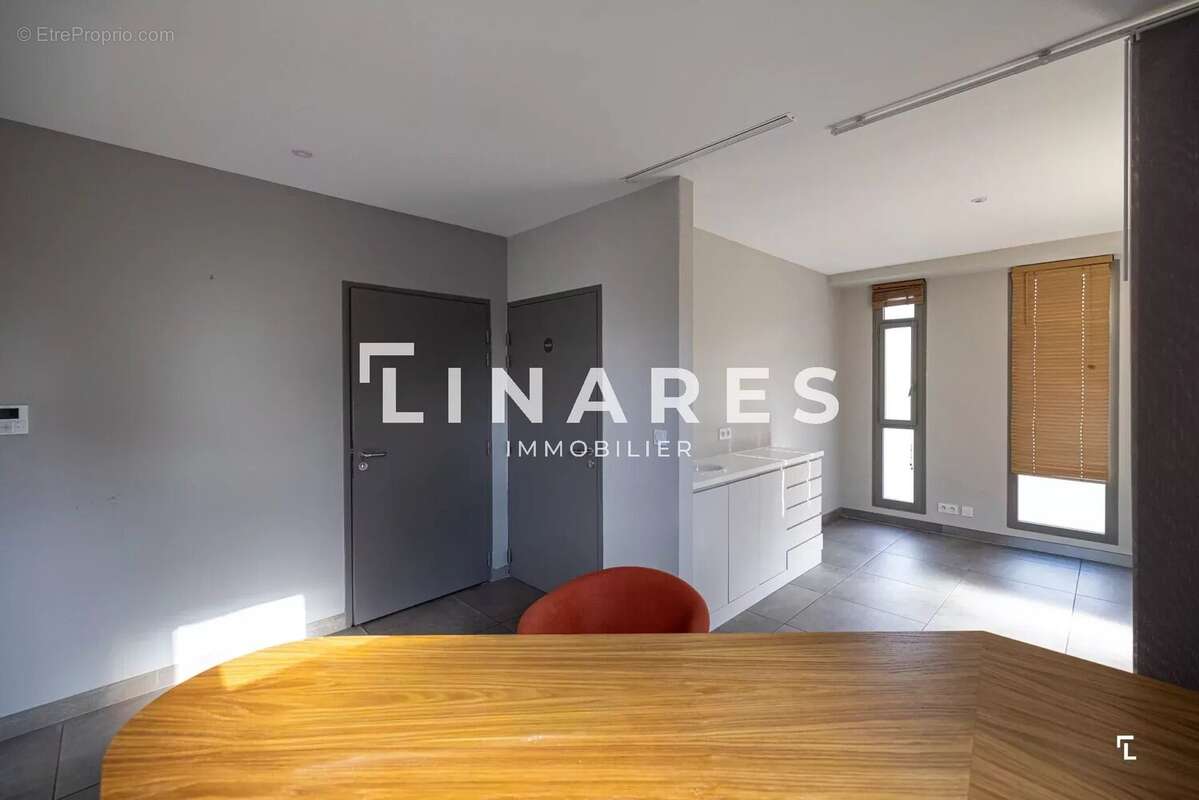 Commerce à SAINT-REMY-DE-PROVENCE