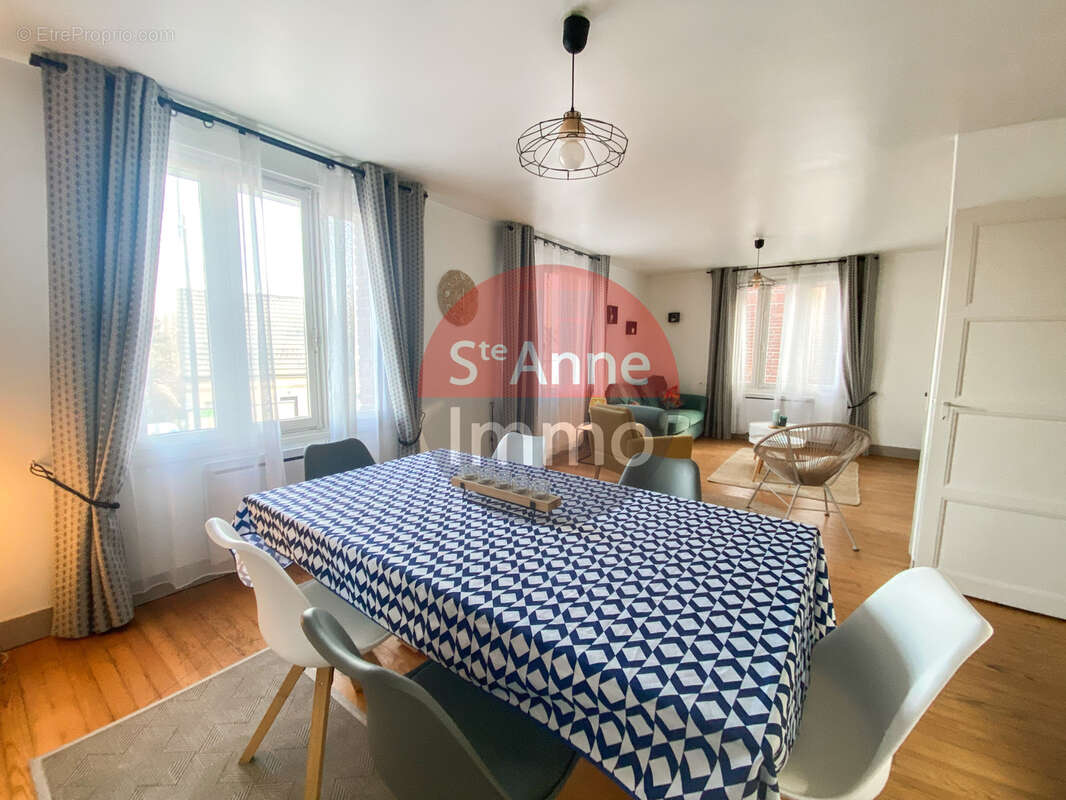 Commerce à AILLY-SUR-SOMME