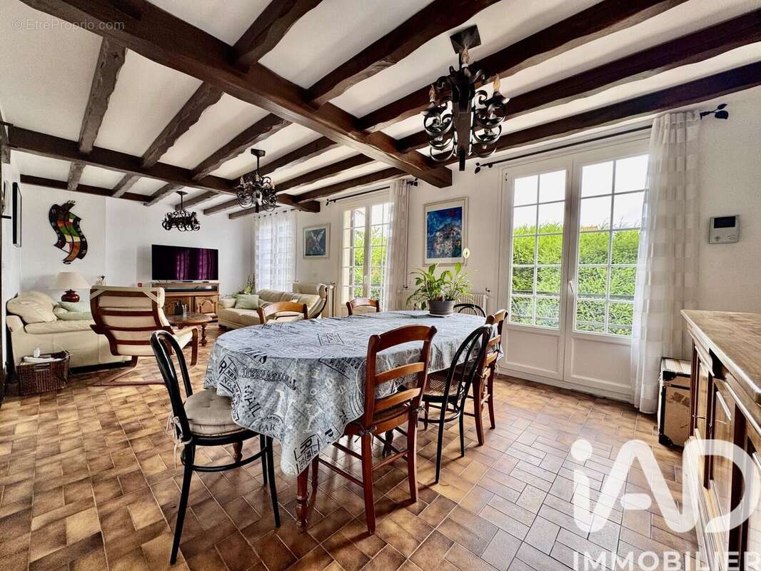 Photo 4 - Maison à VIRY-CHATILLON