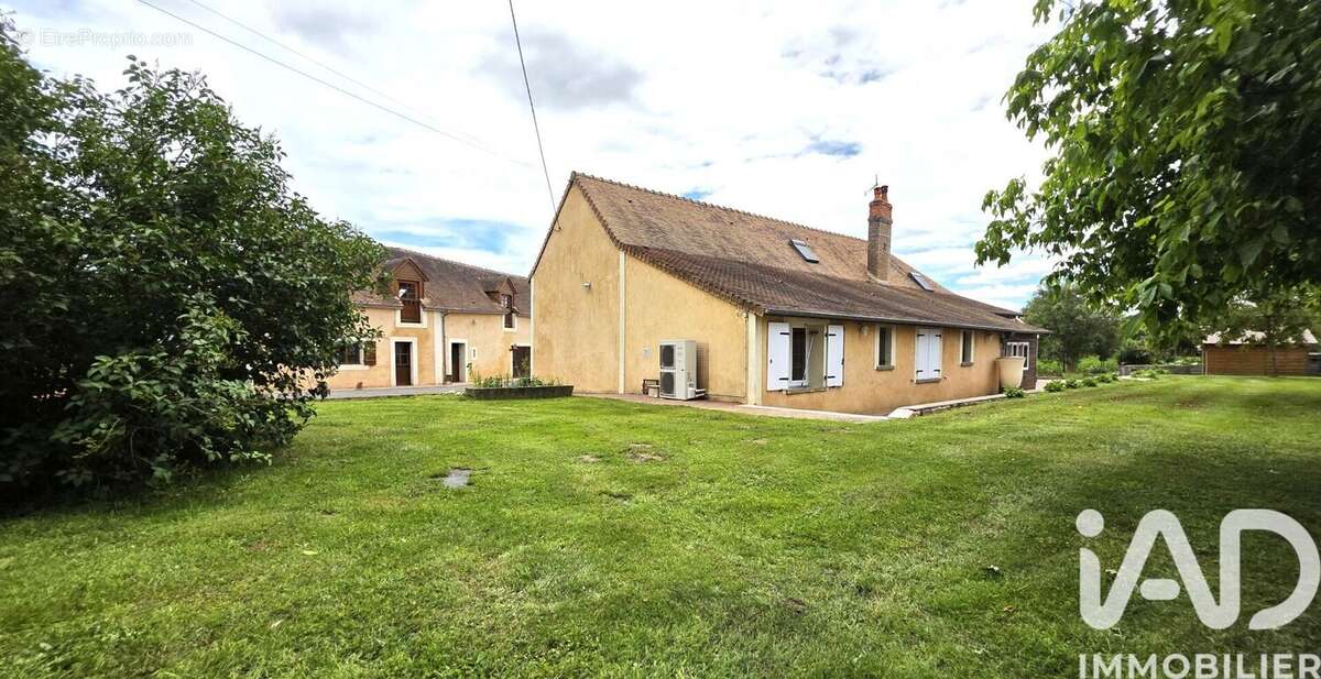 Photo 2 - Maison à MEZERAY