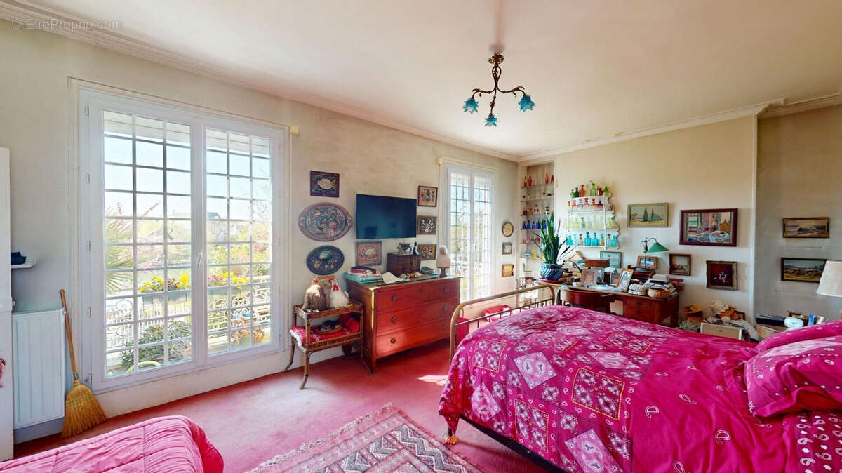 Maison à BRY-SUR-MARNE