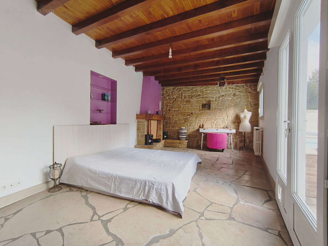 Maison à BURIE
