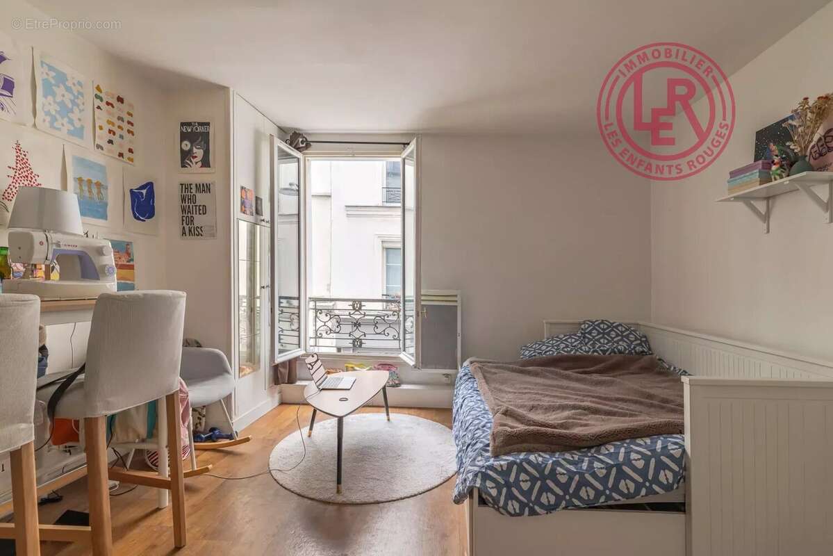 Appartement à PARIS-11E