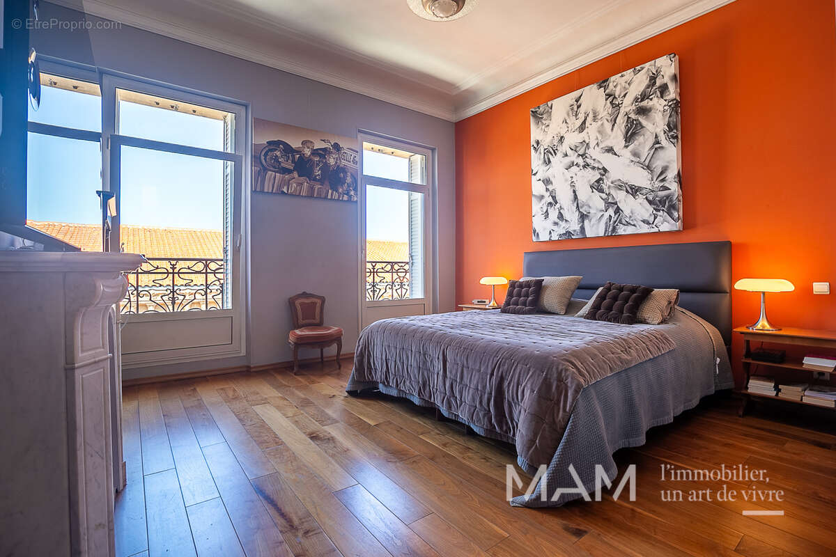 Appartement à MARSEILLE-6E