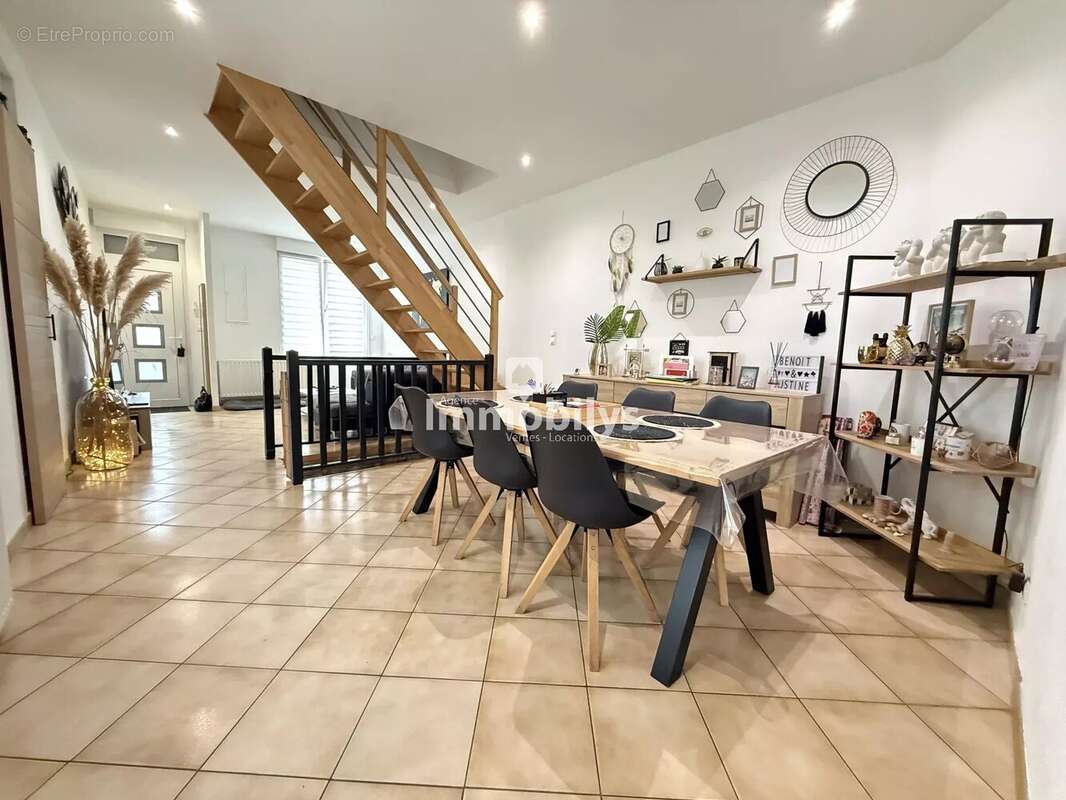 Maison à AUBERCHICOURT