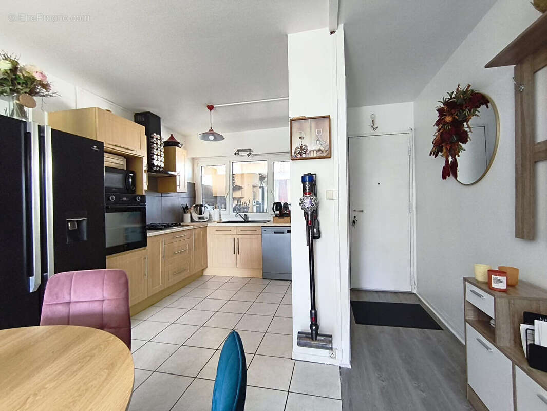 Appartement 73m2 balcon/parking cognac - photo 4