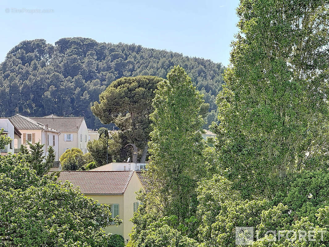 Appartement à HYERES