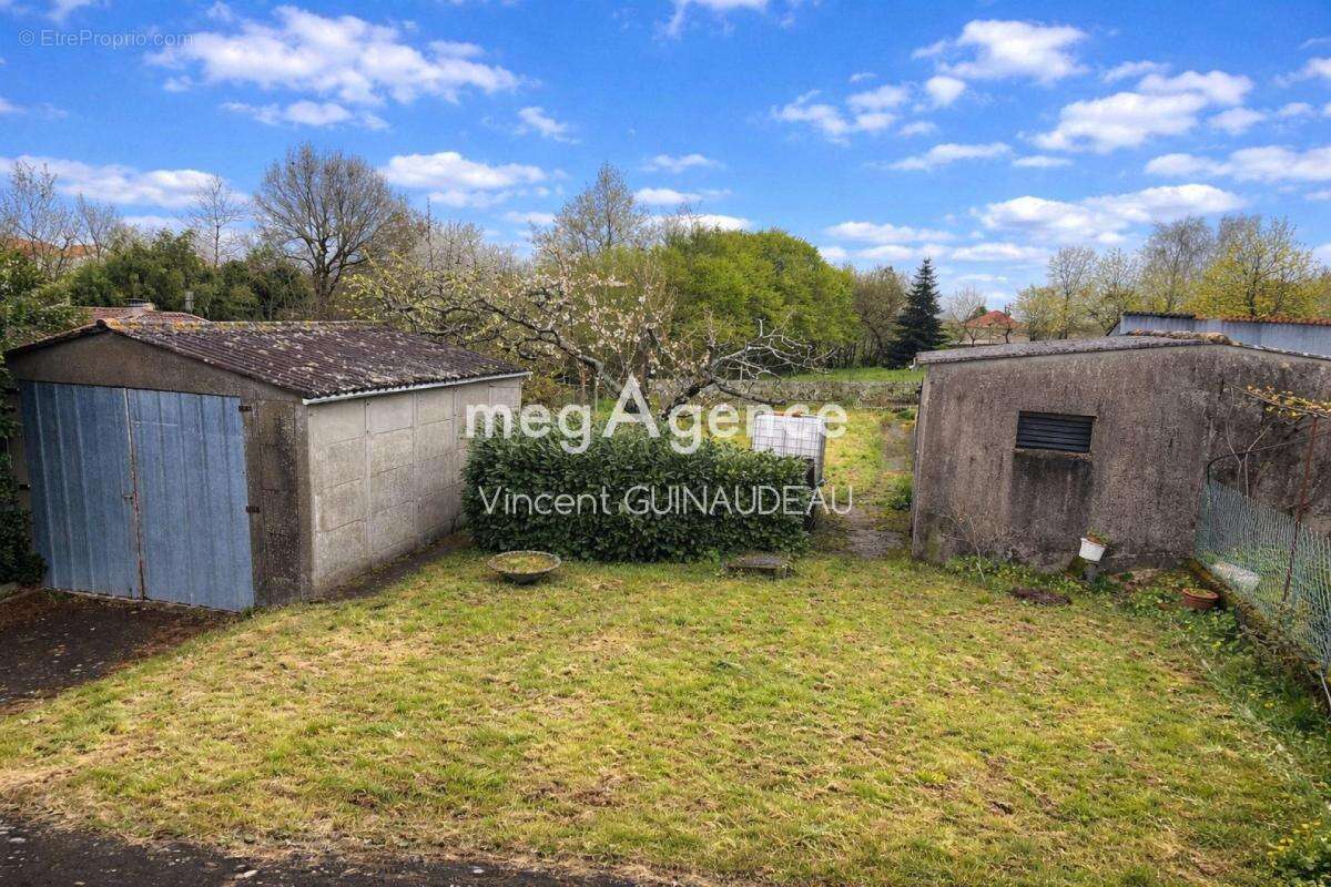 Maison à LA ROMAGNE