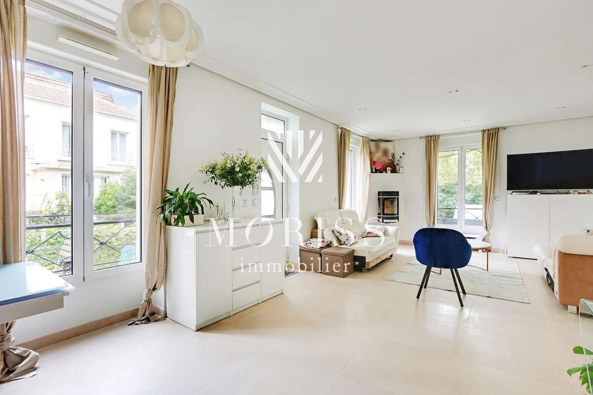 Maison à LE PERREUX-SUR-MARNE