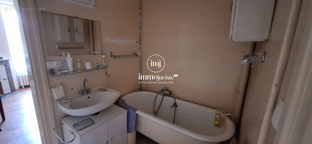 Maison 243 m² à Limoges  - photo 9