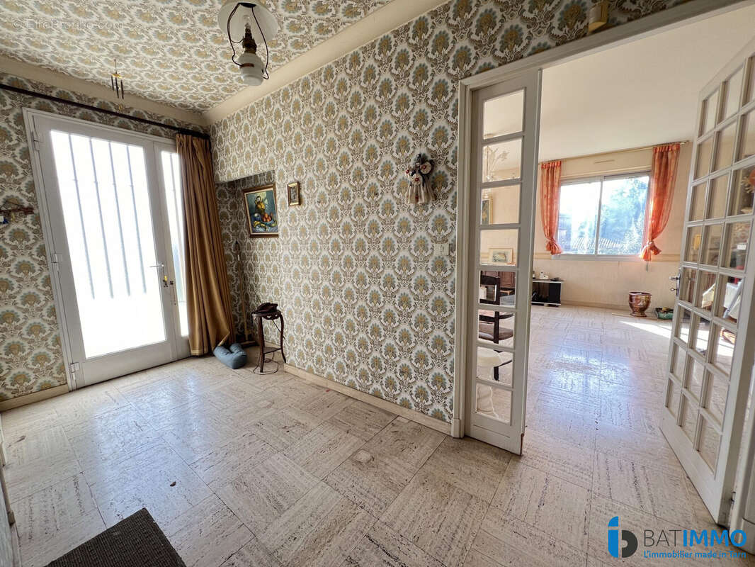 Logement - Entrée - Maison à ALBI