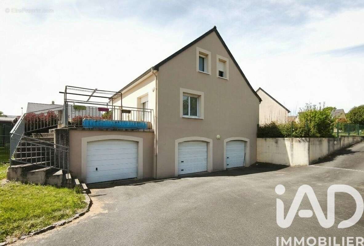 Photo 2 - Maison à VILLAINES-LA-JUHEL