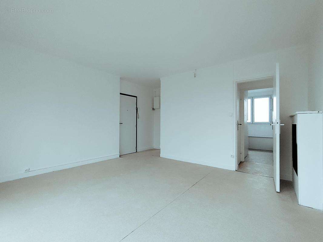 Appartement à LAMORLAYE