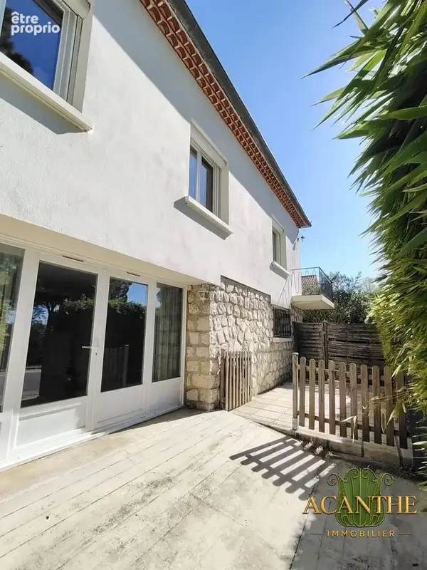 Entrée - Maison à VILLEVIEILLE