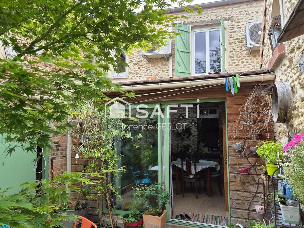 Photo 2 - Maison à SAINT-ARNOULT-EN-YVELINES