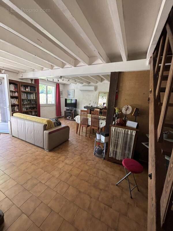 Maison à LES BORDES-SUR-ARIZE