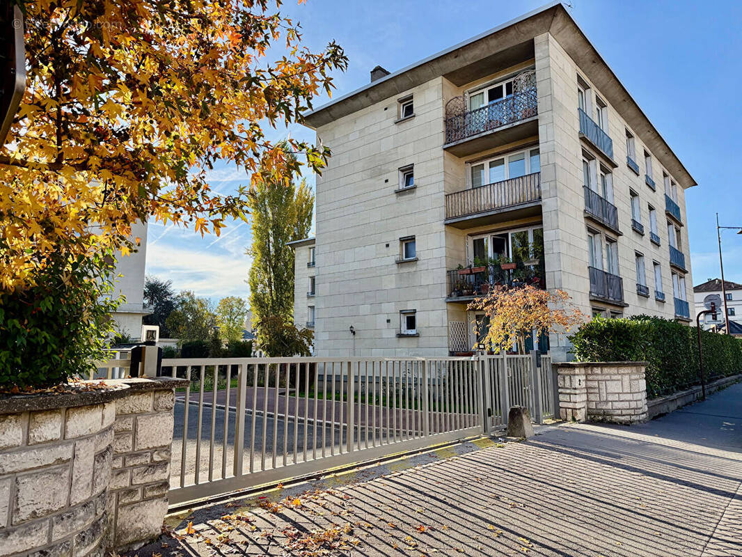 Appartement à VERSAILLES