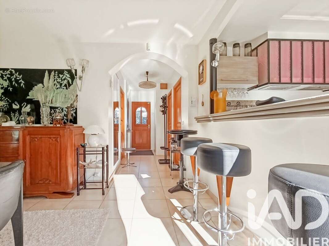 Maison 158 m² à Champigny-Sur-Marne  - photo 3