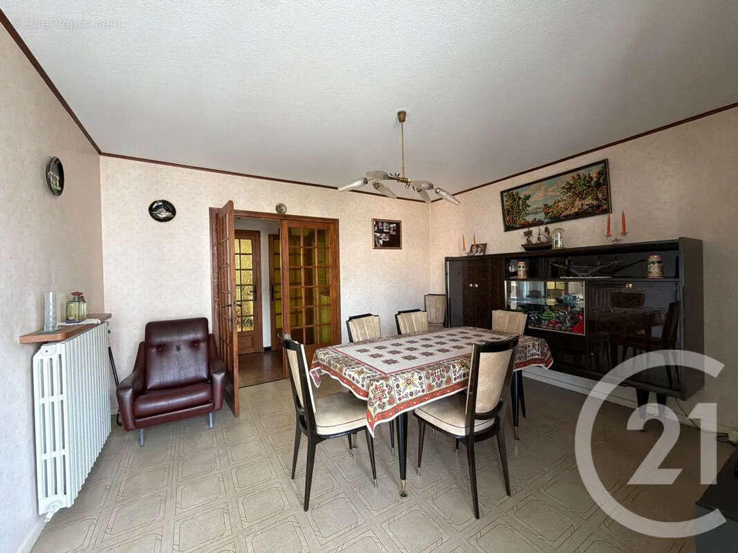 Appartement 76 m² à Annonay  - photo 4