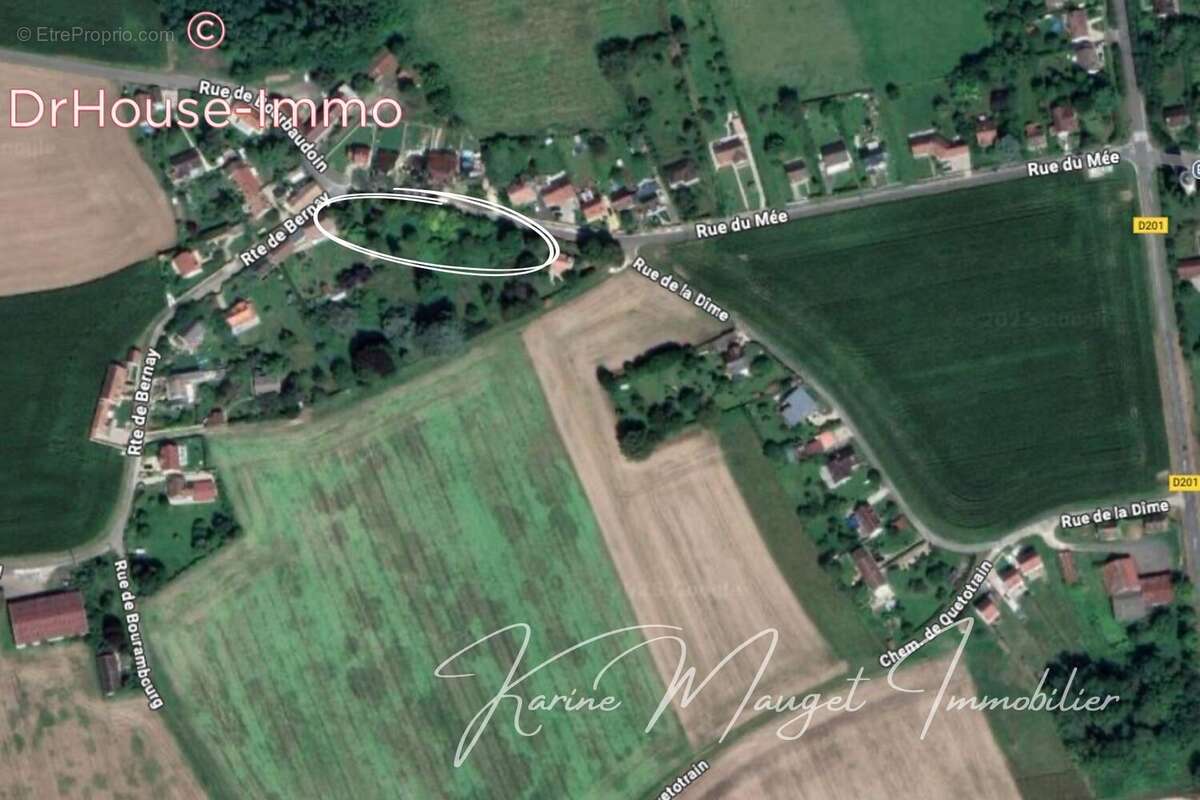 Terrain à LUMIGNY-NESLES-ORMEAUX