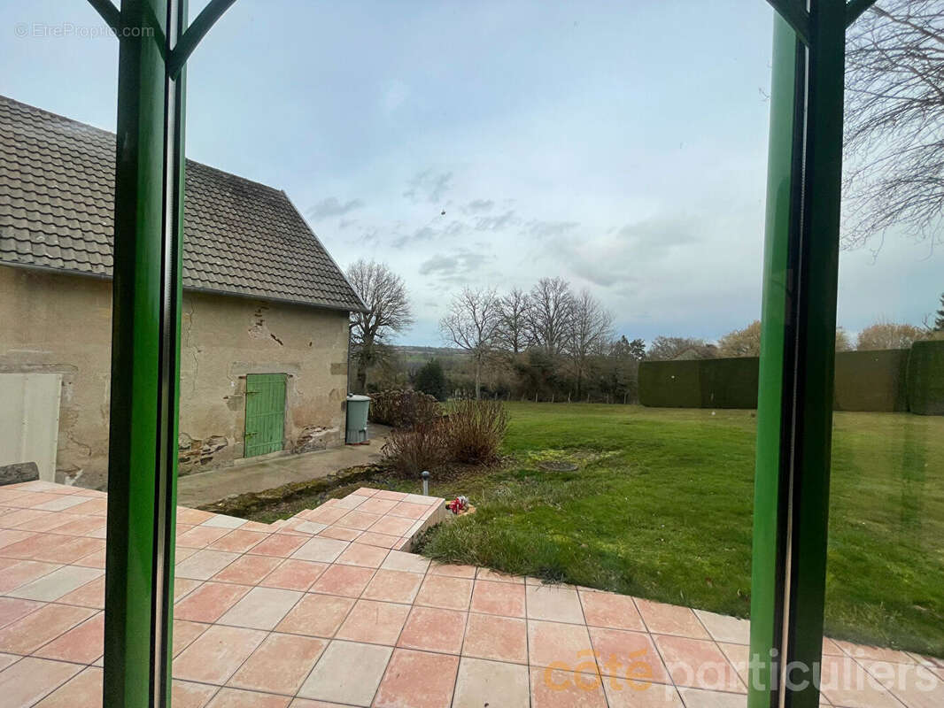 Maison à SAINT-ELOY-D'ALLIER