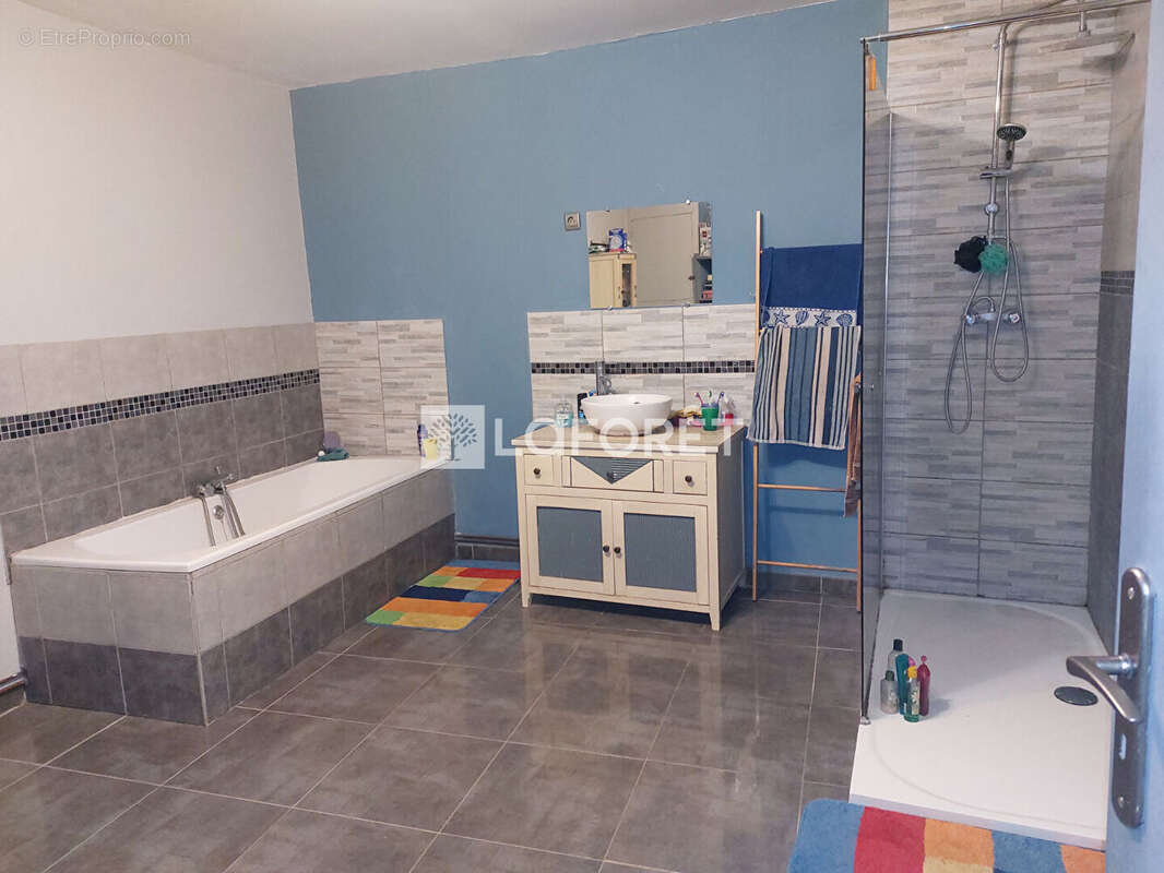 Maison à REBREUVIETTE