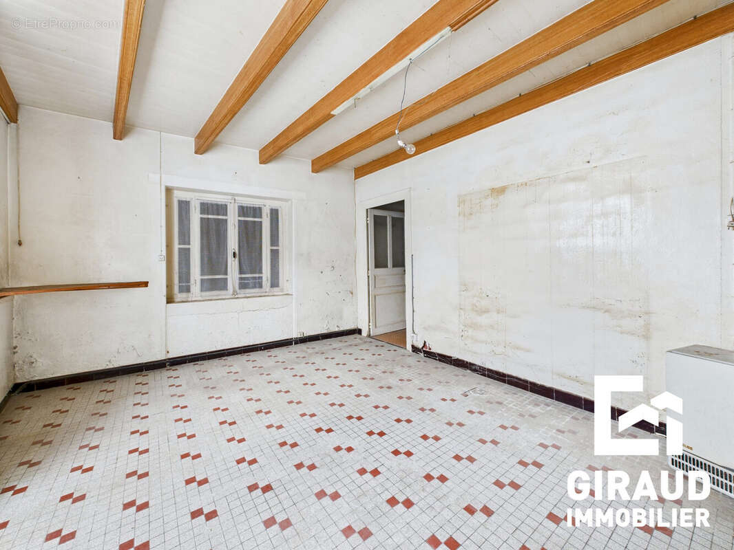 Maison à SAINT-PIERRE-LE-VIEUX