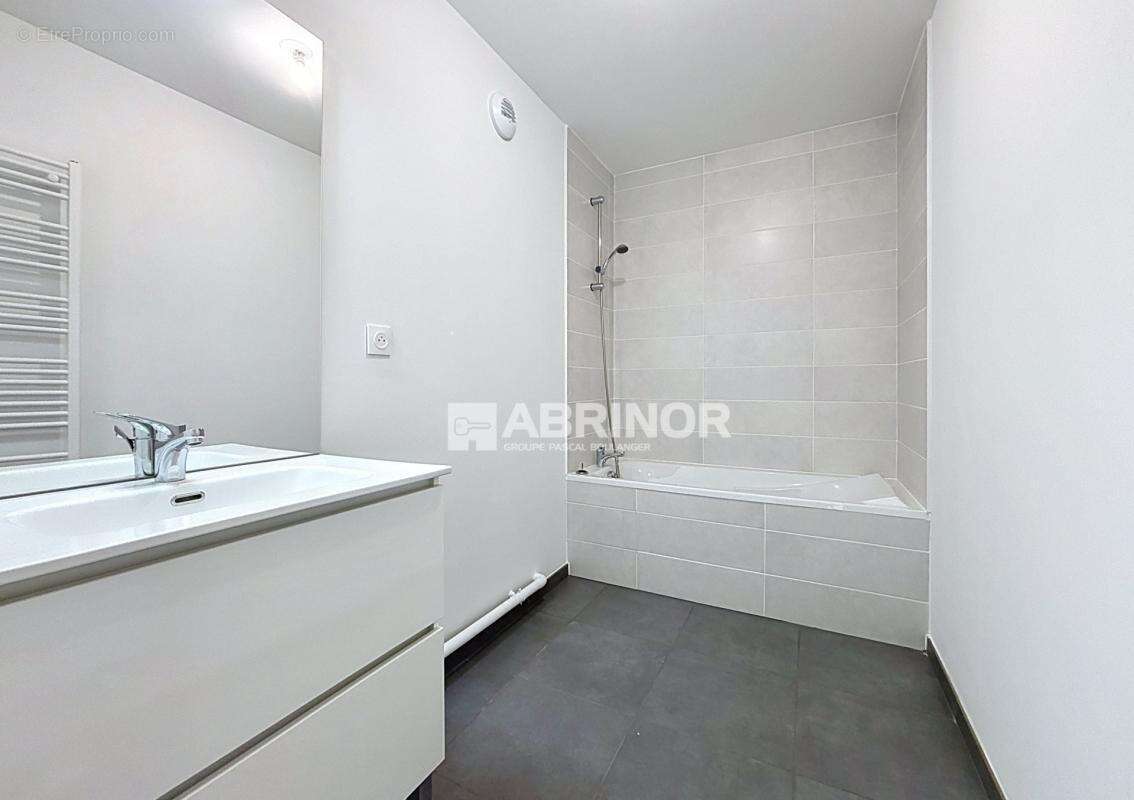 Appartement à MARCQ-EN-BAROEUL