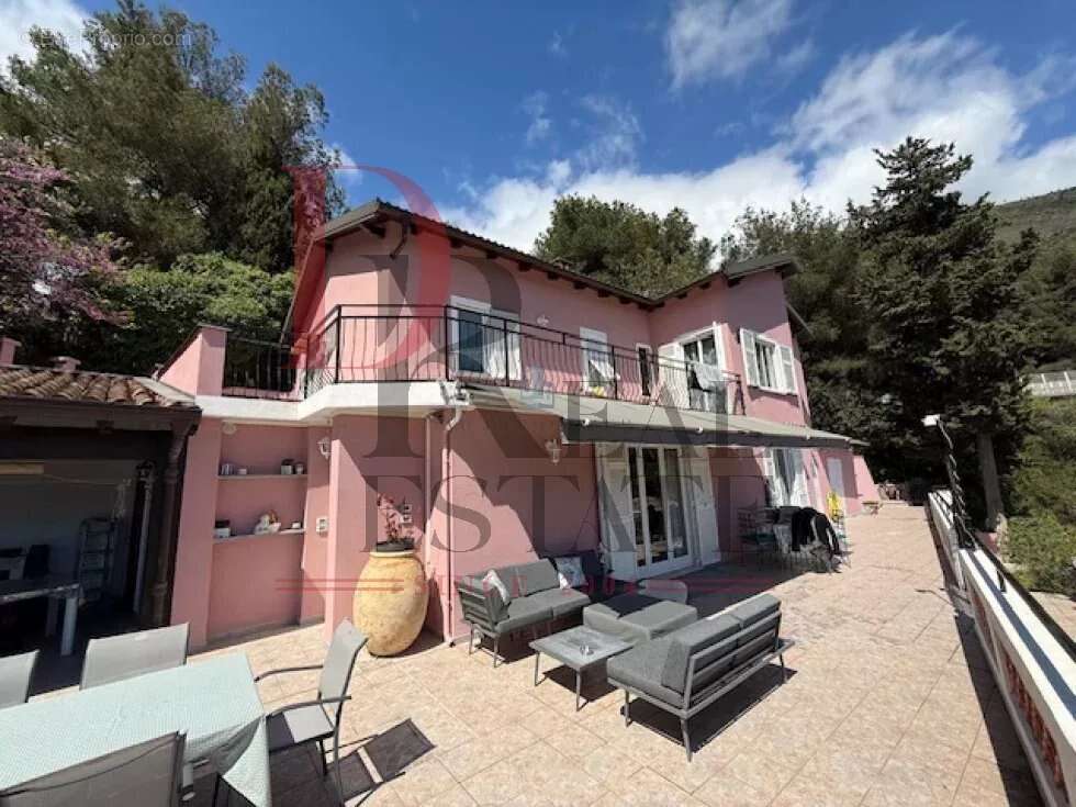 Maison à MENTON